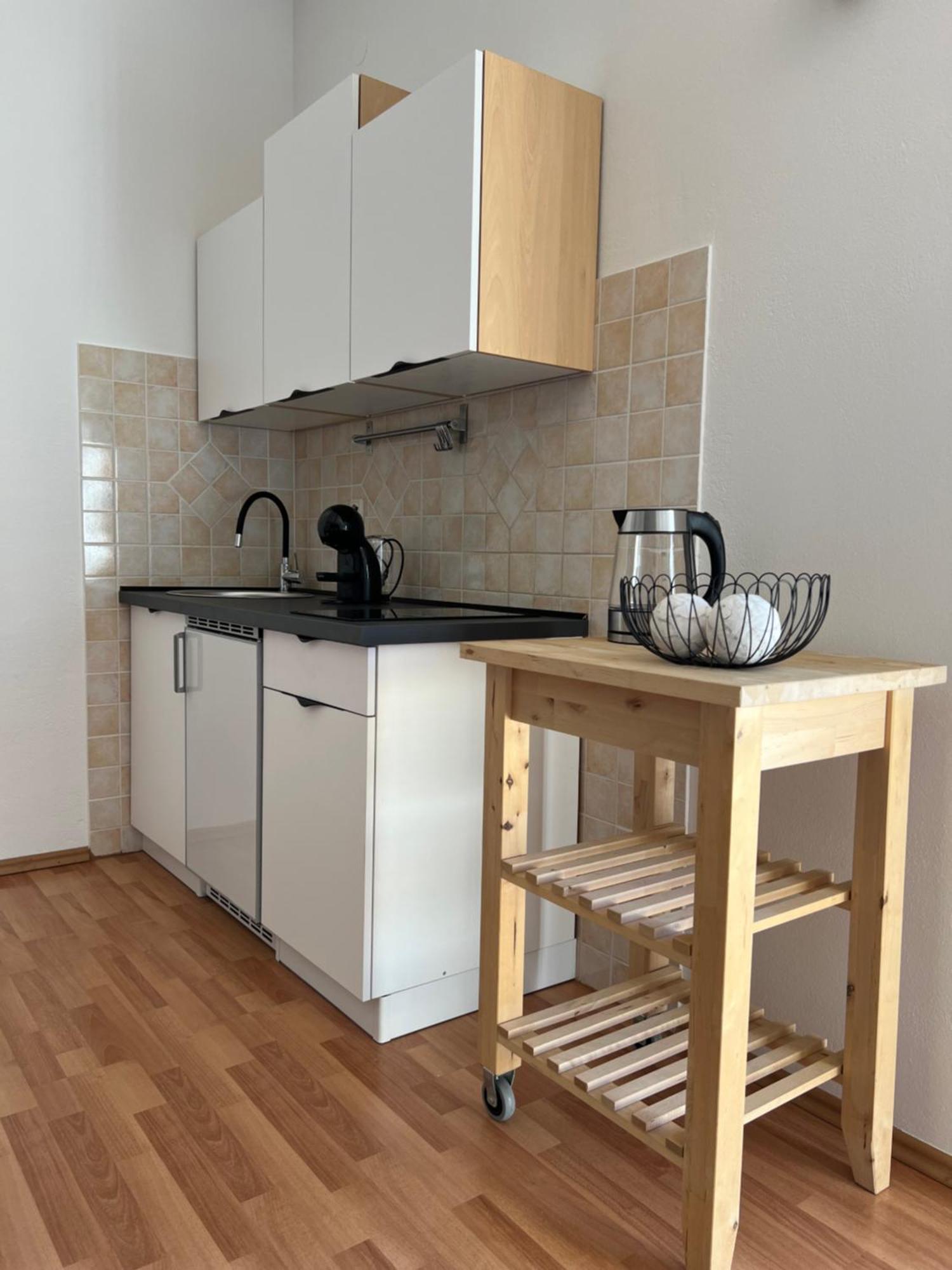 Kavajin Rooms Duće Værelse billede