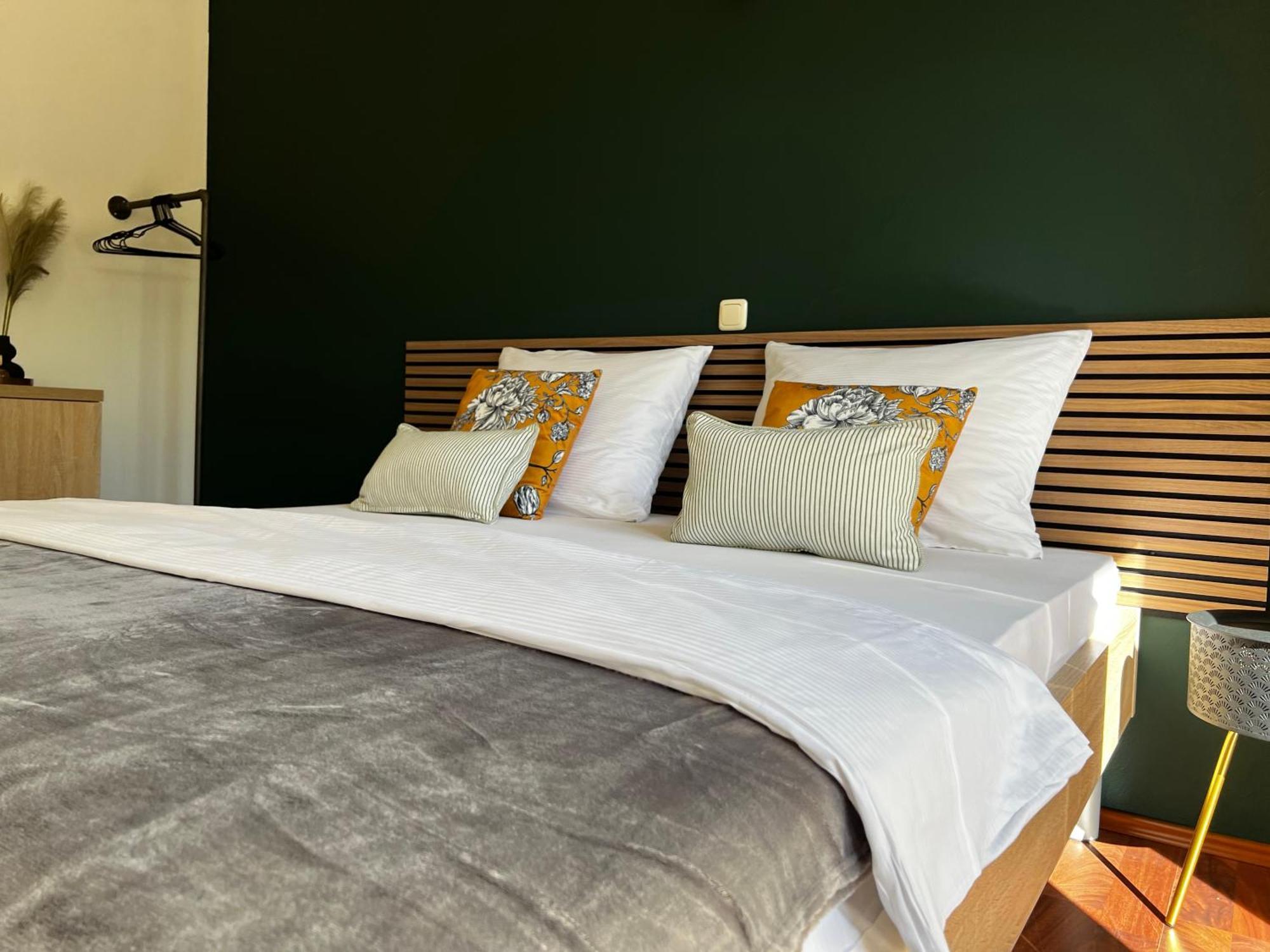 Kavajin Rooms Duće Værelse billede